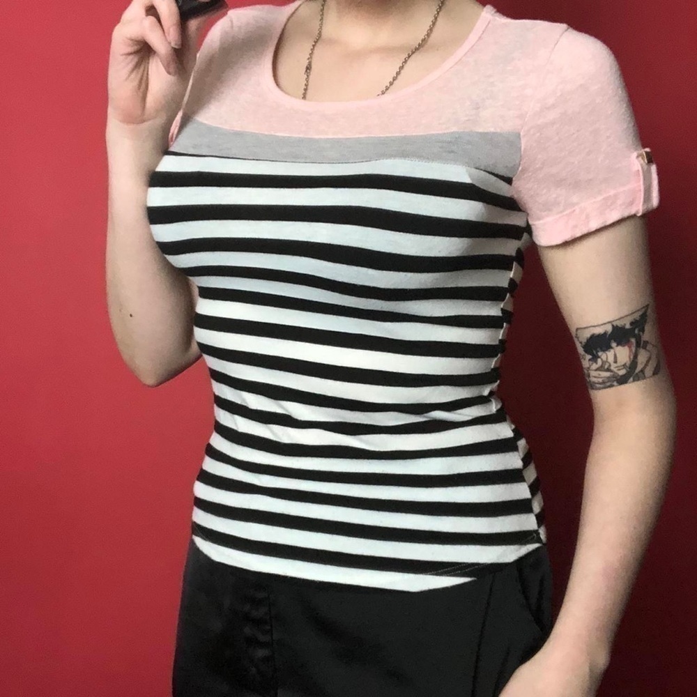 Striped pink white and black tee🤍💕